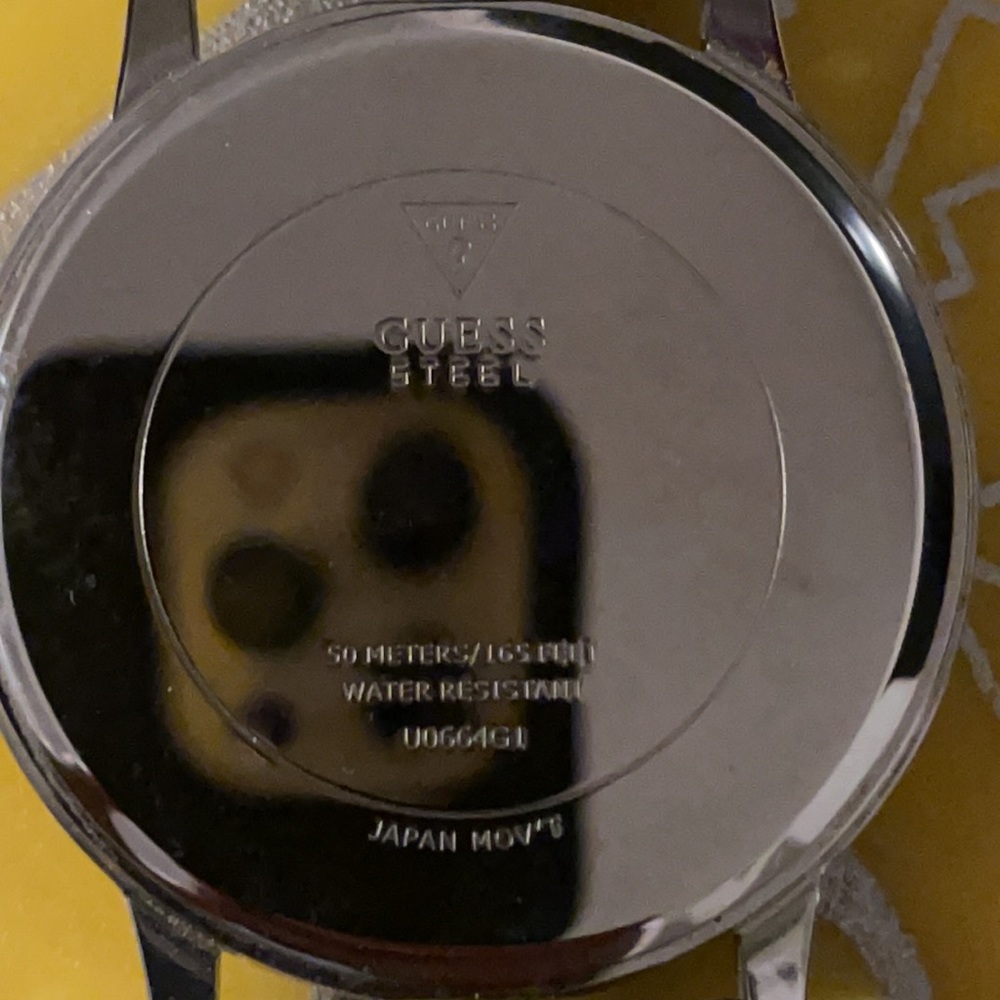 Guess Watch - Picture 3 of 5